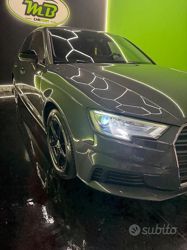 Usata Audi A3 Admired 116 CV (85 kW) 2019 Grigio Berlina
