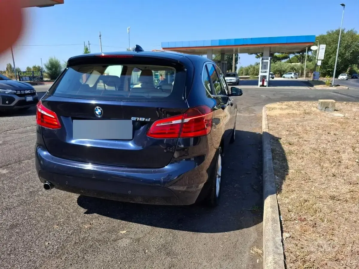 Usata BMW 218 Advantage 150 CV (110 kW) 2017 Bluazzurro Station wagon