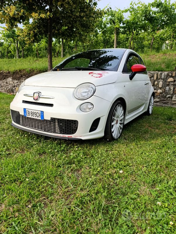 Usata Abarth 500 135 CV (99 kW) 2009 Bianco Utilitaria