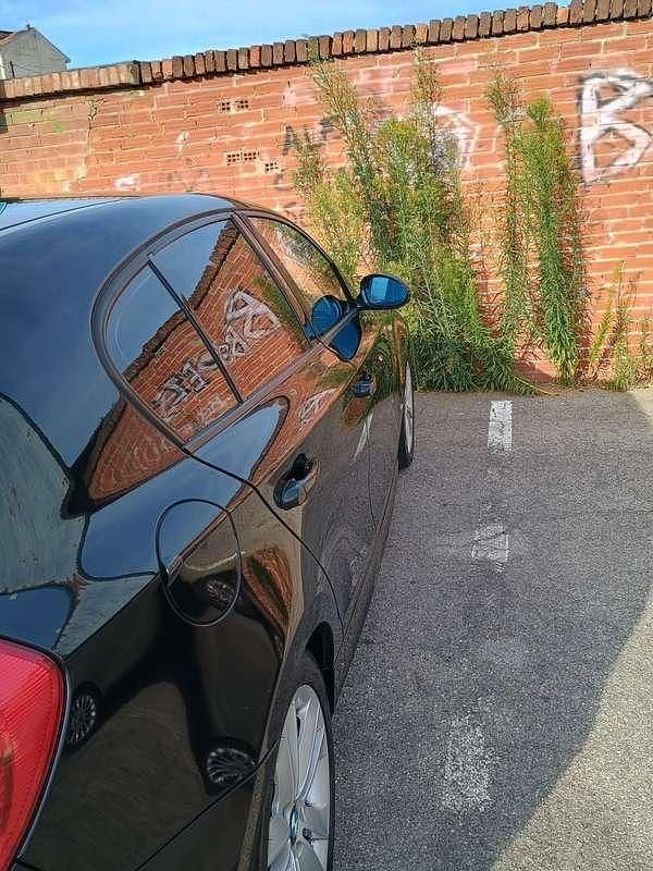 Usata BMW 123 204 CV (150 kW) 2009 Nero Utilitaria