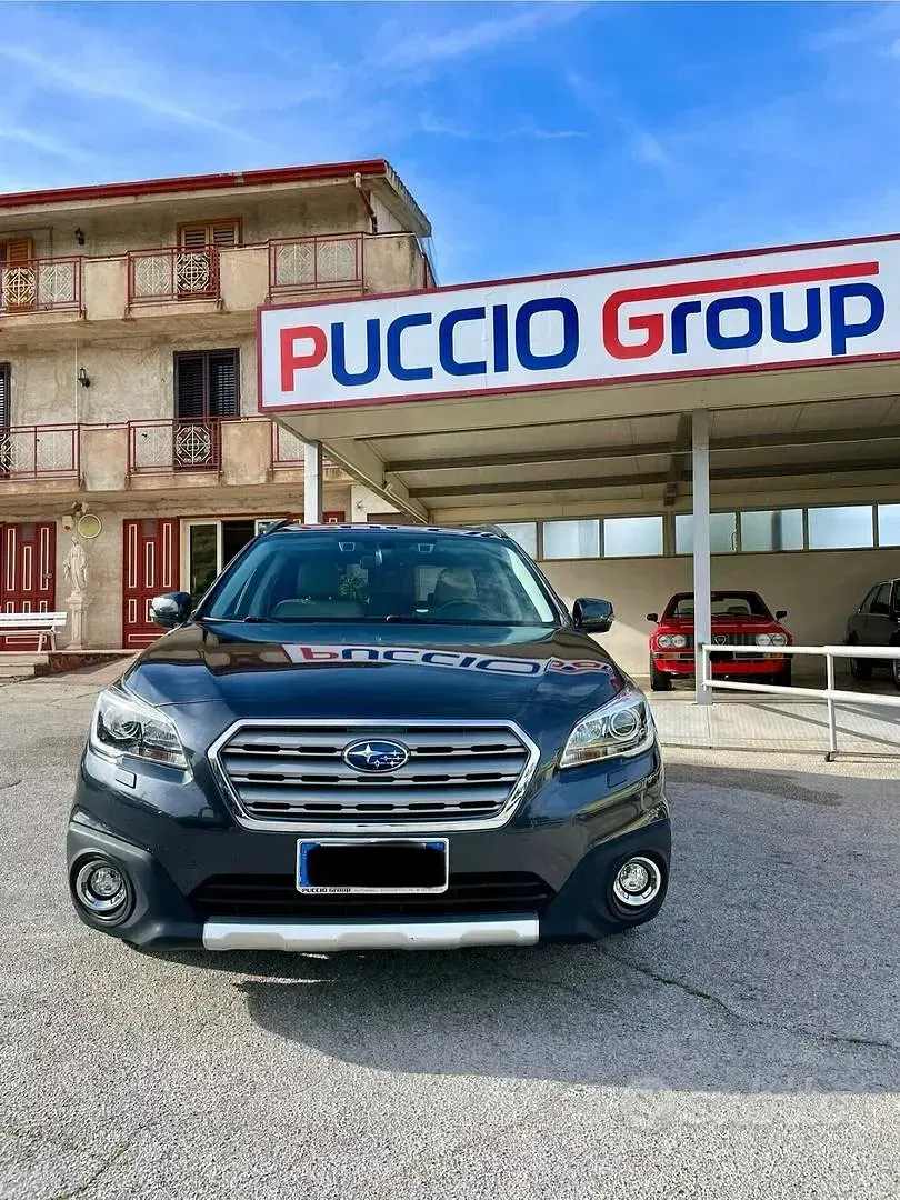 Usata Subaru Outback 150 CV (110 kW) 2017 Grigio Station wagon