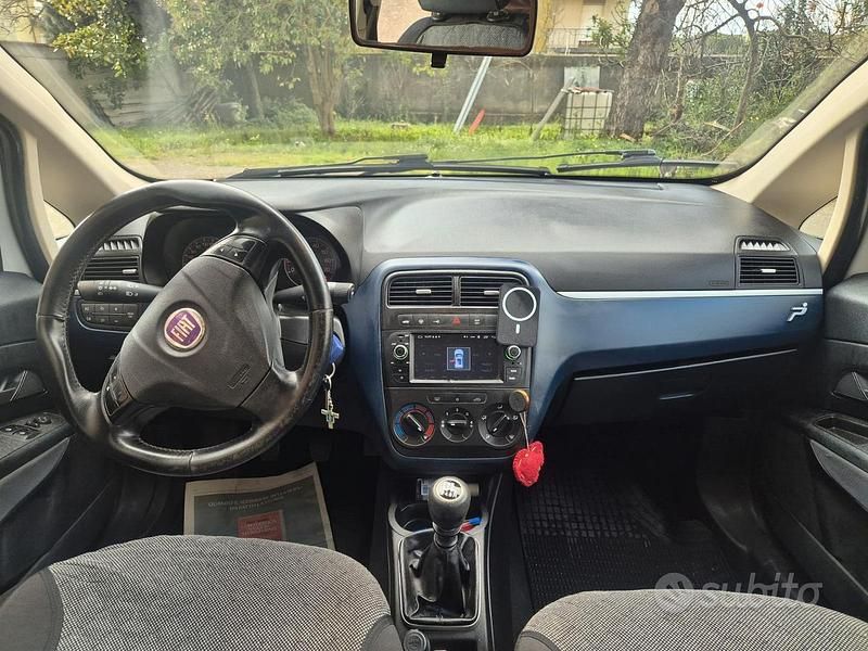 Usata Fiat Grande Punto 2010 Bianco Utilitaria