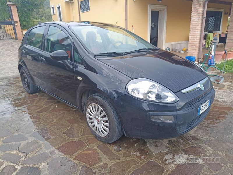Usata Fiat Punto Evo 65 CV (47 kW) 2011 Nero Utilitaria