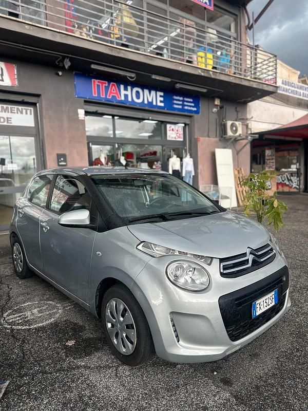 Usado Citroën C1 Live 72 CV (52 kW) 2019 Plateado Utilitario