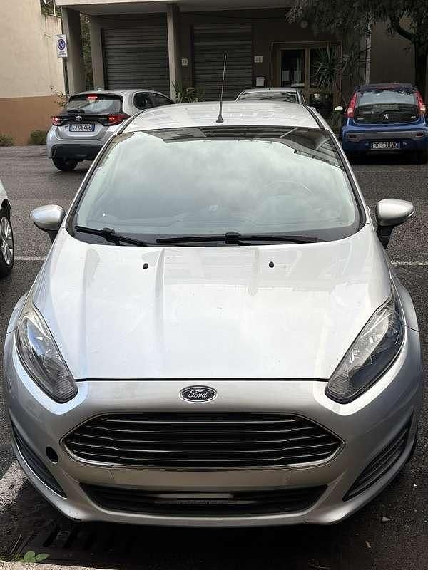 Usata 2015 Ford Fiesta Titanium Berlina | 4500 € (Ottimo prezzo) - Immagine 1/4