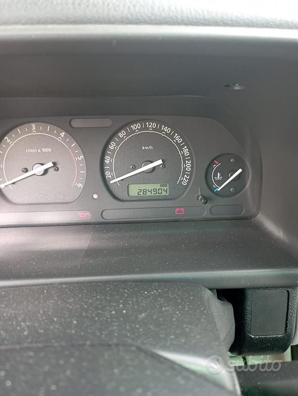 Usata Land Rover Freelander 97 CV (71 kW) 2001 Nero SUV