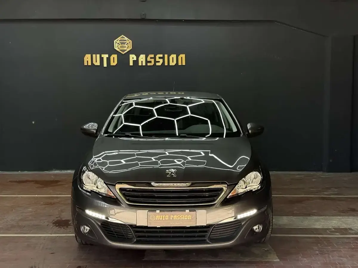 Usata Peugeot 308 110 CV (80 kW) 2017 Other Station wagon