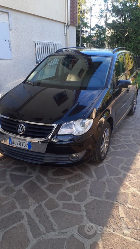 Usata VW Touran 105 CV (77 kW) 2008 Nero Monovolume