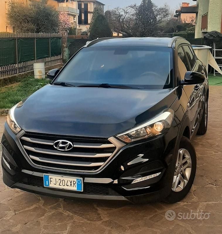 Usata Hyundai Tucson 116 CV (85 kW) 2017 Nero SUV