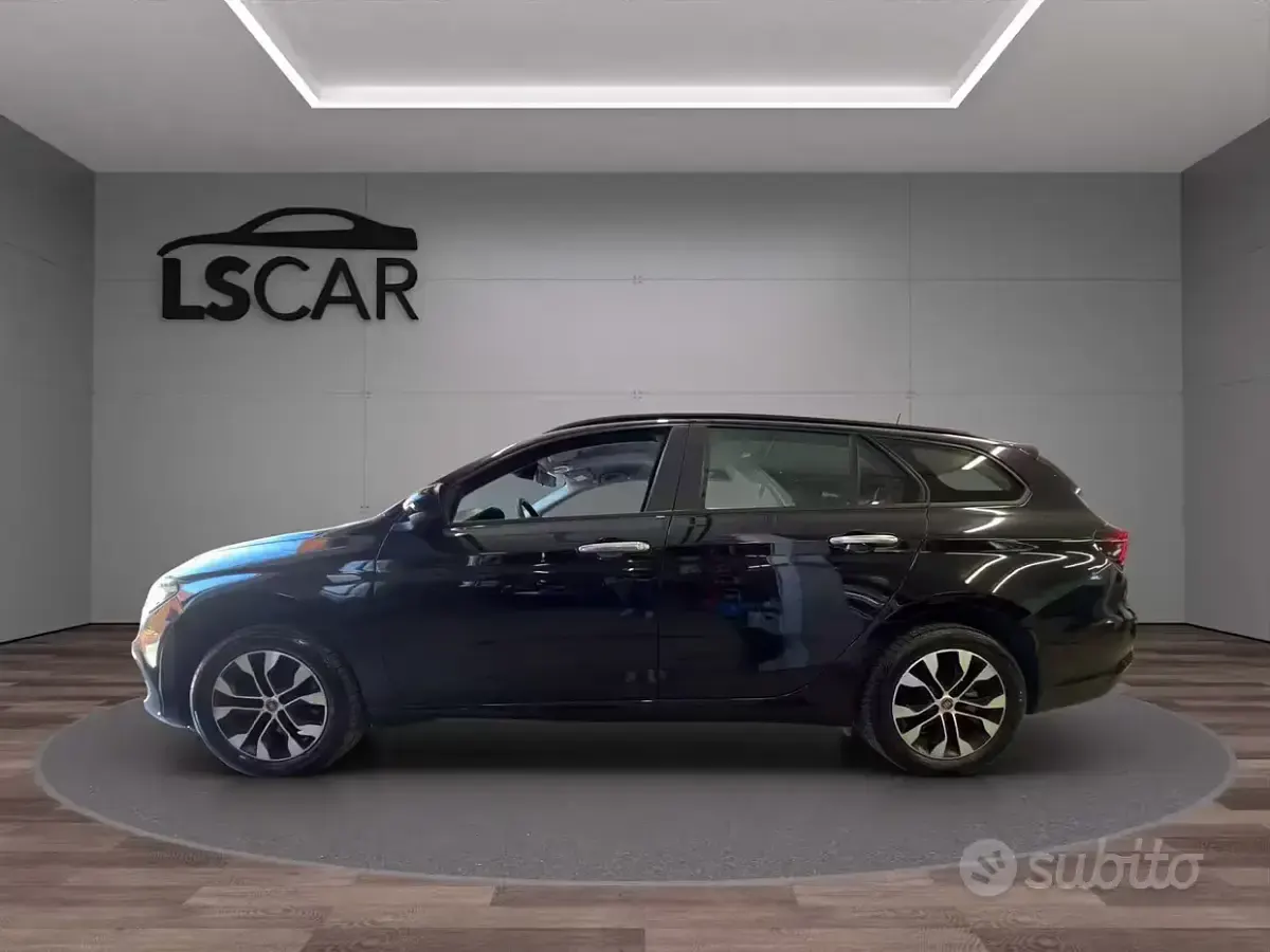 Usata Fiat Tipo Wagon 101 CV (74 kW) 2023 Nero Station wagon