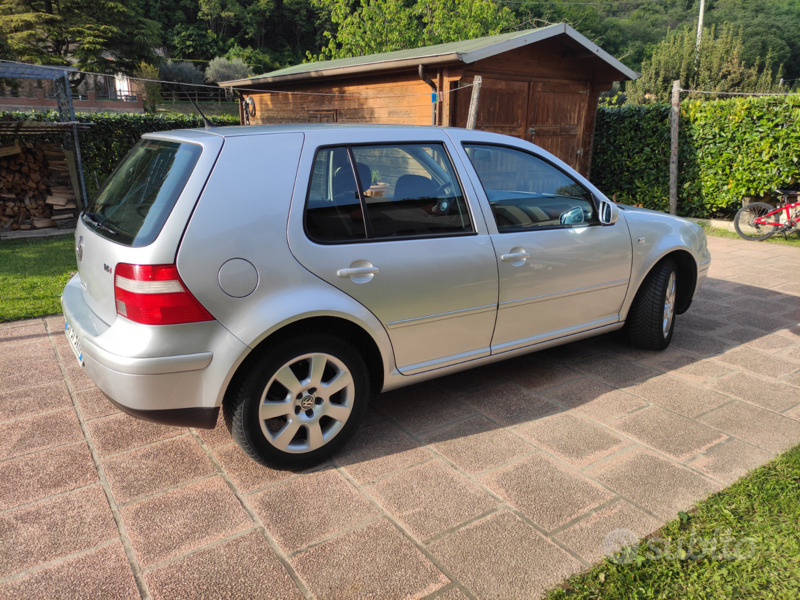 Usato 2004 VW Golf IV 1.9 Diesel 101 CV (2.800 €)
