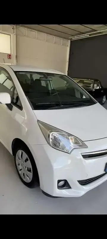 Usata Toyota Verso-S Active 99 CV (72 kW) 2011 Monovolume