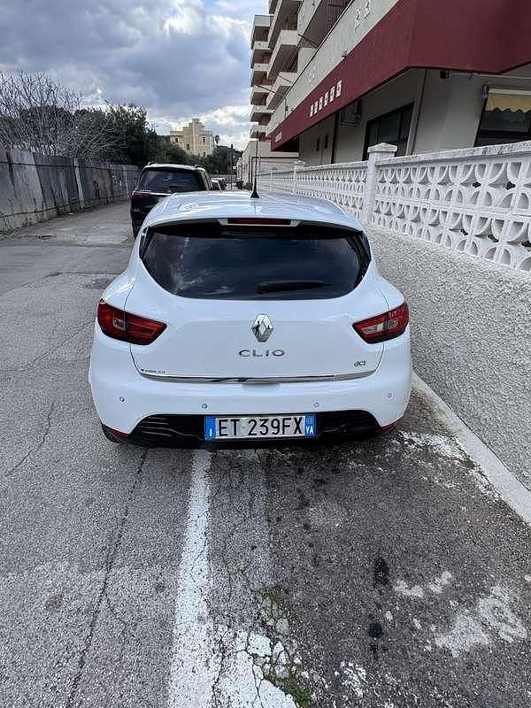 Usata Renault Clio IV 75 CV (55 kW) 2012 Berlina