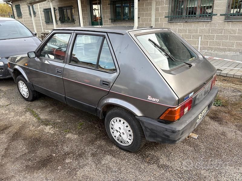 Usata Fiat Ritmo 130 CV (95 kW) 1987 Grigio Berlina