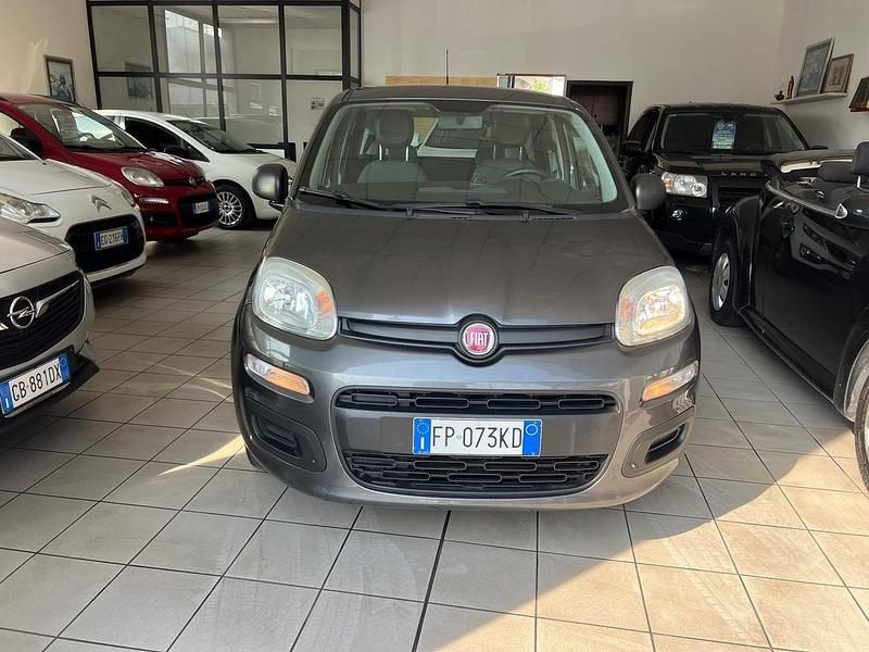 Usata Fiat Panda 69 CV (50 kW) 2018 Grigio Berlina
