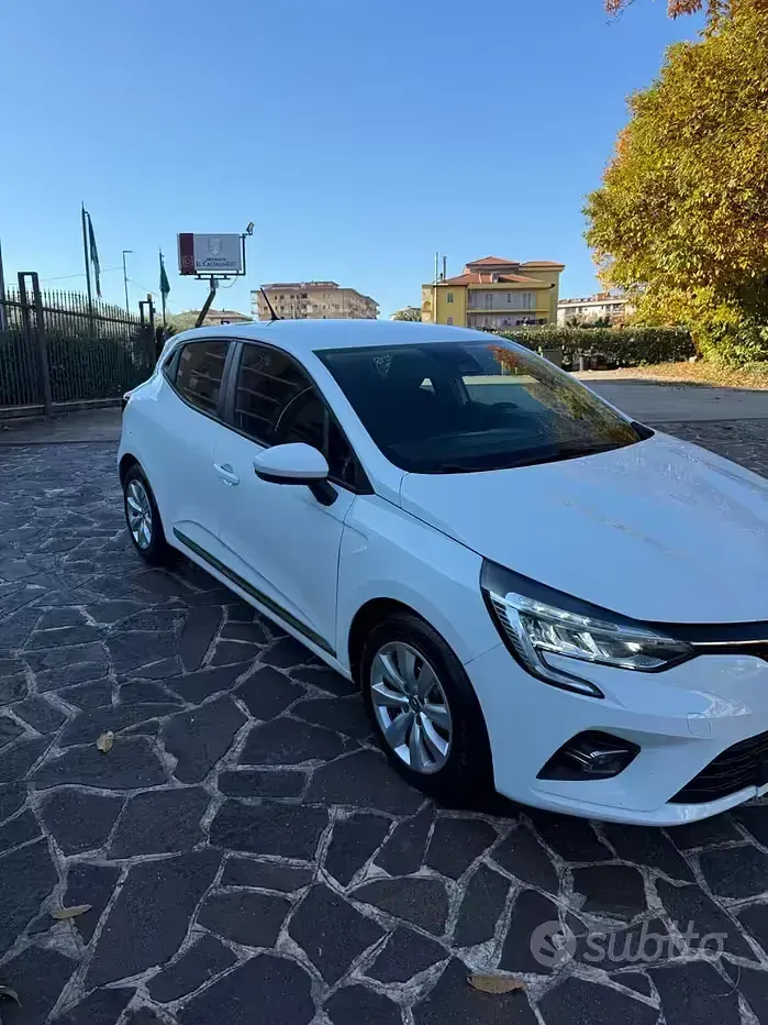 Usata Renault Clio V 86 CV (63 kW) 2020 Bianco Berlina