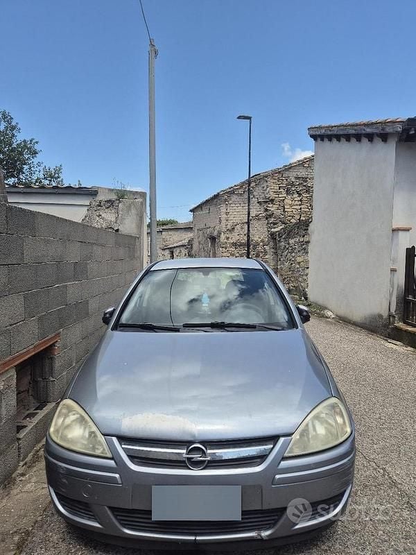 Usata Opel Corsa 60 CV (44 kW) 2005 Utilitaria