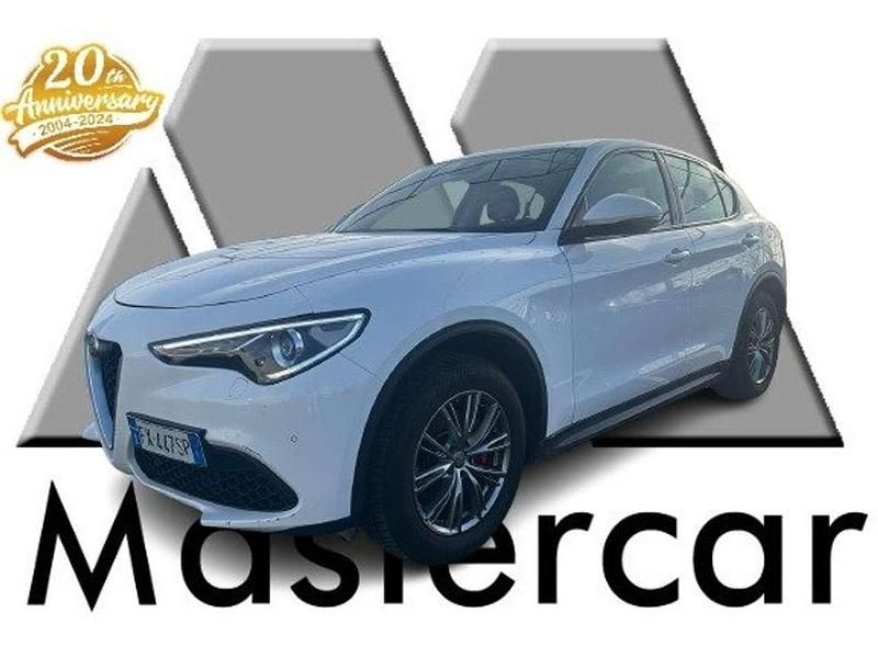 Bianco Usata 2019 Alfa Romeo Stelvio Executive SUV | 14.200 € (Buon prezzo) - Immagine 1/4