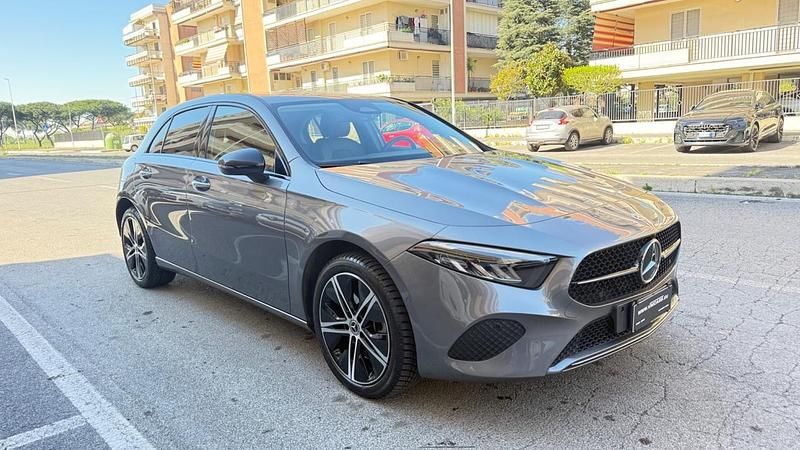 Usata Mercedes A250 Advanced Plus 163 CV (119 kW) 2023 Grigio Berlina