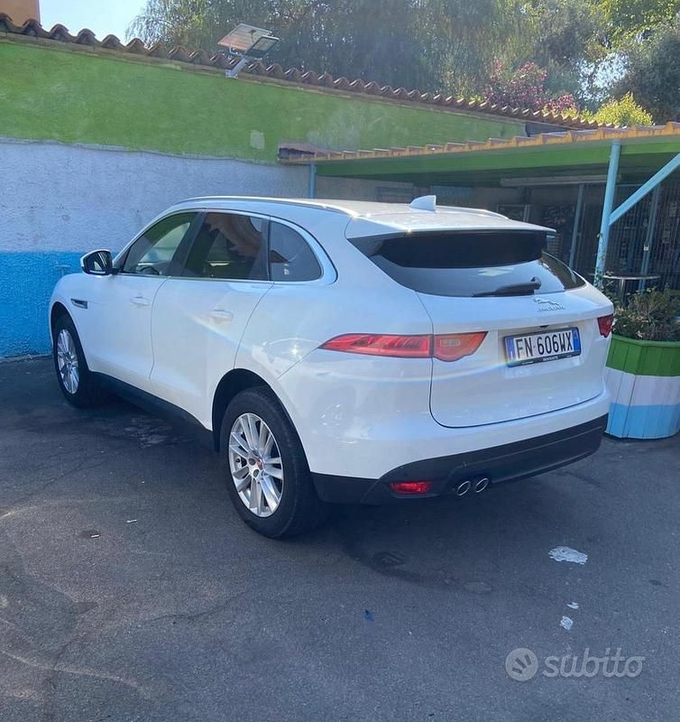 Usata Jaguar F-Pace Portfolio 180 CV (132 kW) 2018 Bianco SUV