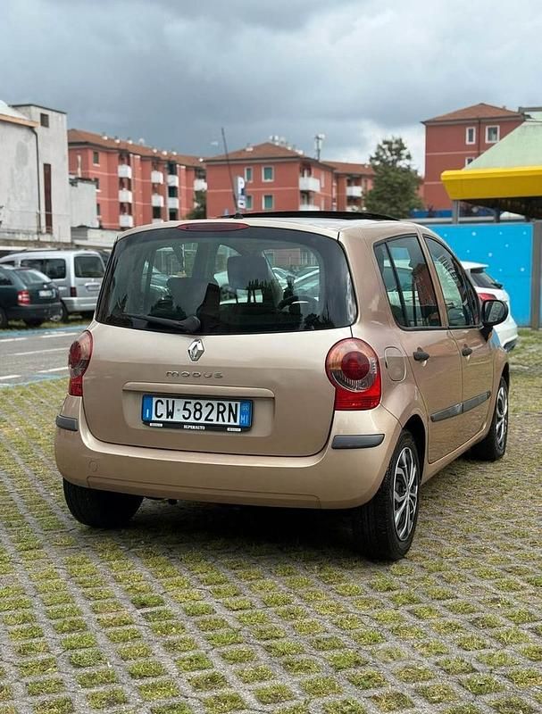 Usata Renault Modus 75 CV (55 kW) 2005 Monovolume