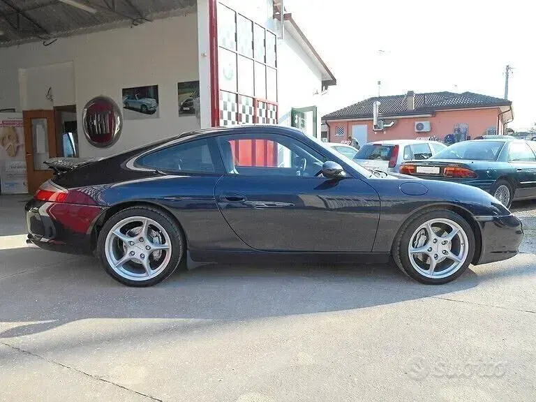 Usata Porsche 911 Carrera 4 320 CV (235 kW) 2003 Blu Coupé