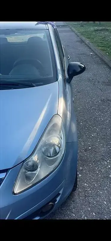 Usata Opel Corsa Club 75 CV (55 kW) 2006 Utilitaria