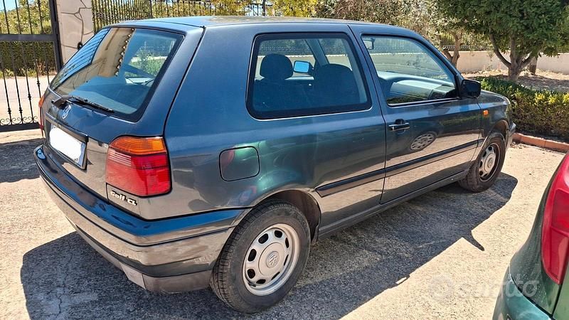 Usata VW Golf III 60 CV (44 kW) 1997 Utilitaria