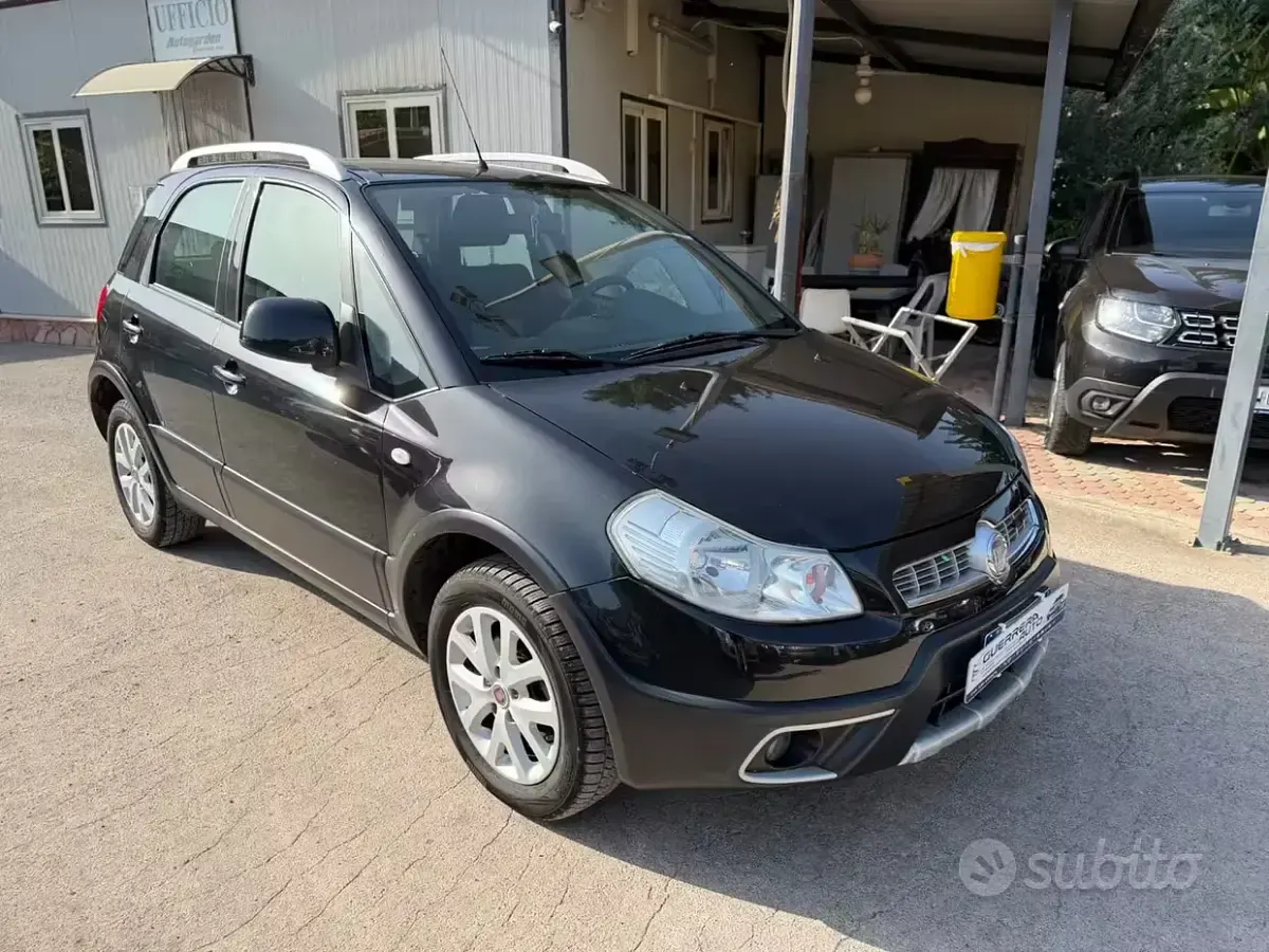 Usata Fiat Sedici Emotion 135 CV (99 kW) 2010 Nero SUV