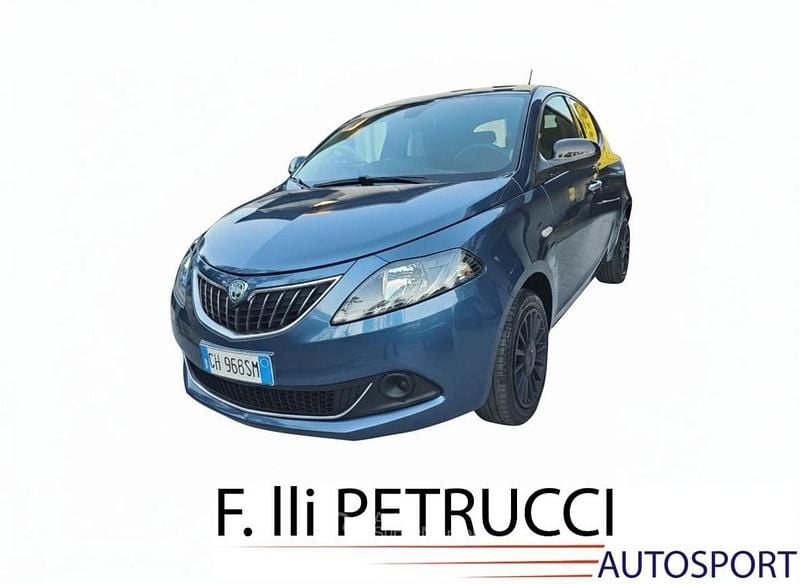 Blu/azzurro Usata 2022 Lancia Ypsilon Silver Due volumi | 8950 € (Ottimo prezzo) - Immagine 1/4