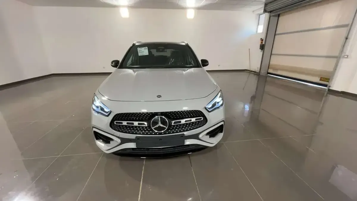 Nuova Mercedes GLA200 AMG line 150 CV (110 kW) 2026 Grigio SUV