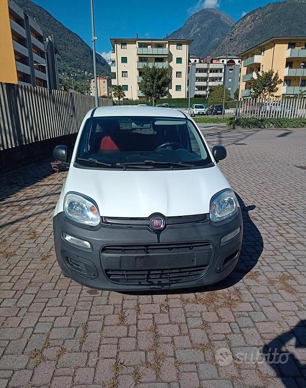 Usata Fiat Panda 80 CV (58 kW) 2016 Bianco Utilitaria