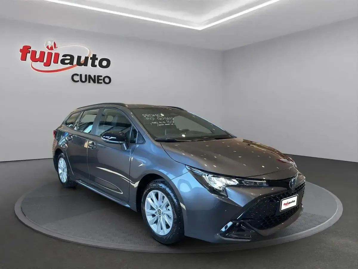 Nuova Toyota Corolla Active 140 CV (102 kW) 2026 Dark grey met Station wagon