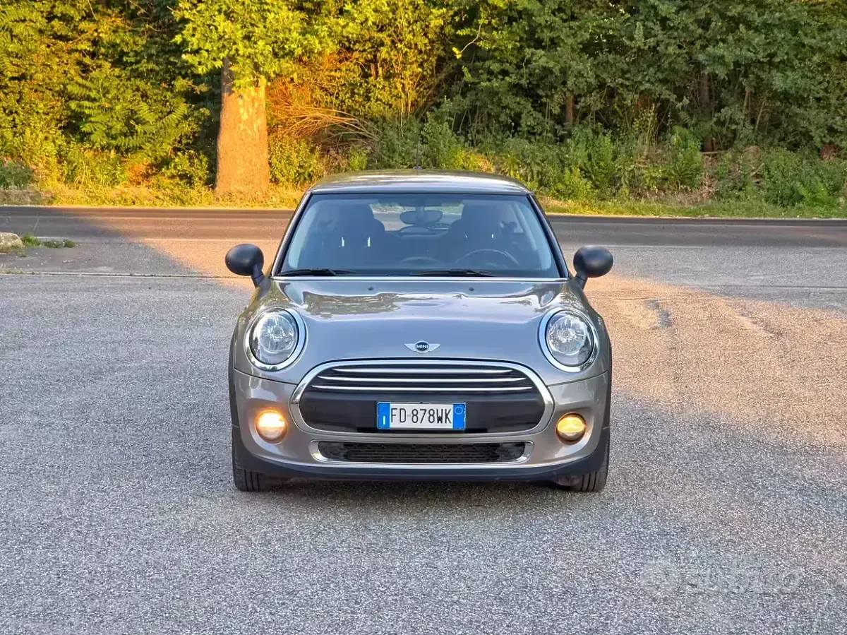 Usata Mini ONE Hype 102 CV (75 kW) 2016 Marrone Utilitaria