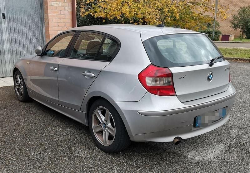 Usata BMW 120 177 CV (130 kW) 2007 Grigio Utilitaria