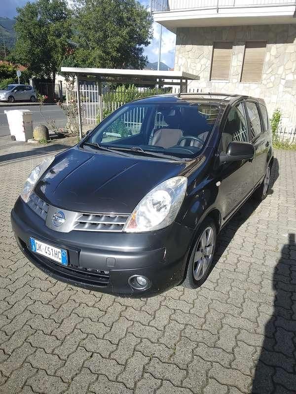 Usata Nissan Note Tekna 86 CV (63 kW) 2007 Nero Utilitaria