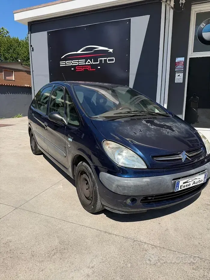 Usata Citroën Xsara Picasso Exclusive 90 CV (66 kW) 2002 Nero Monovolume