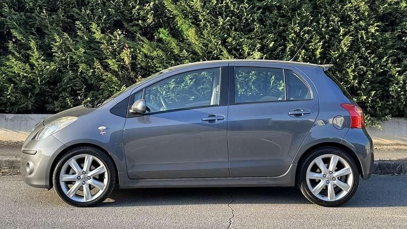 Usata Toyota Yaris 133 CV (97 kW) 2007 Utilitaria