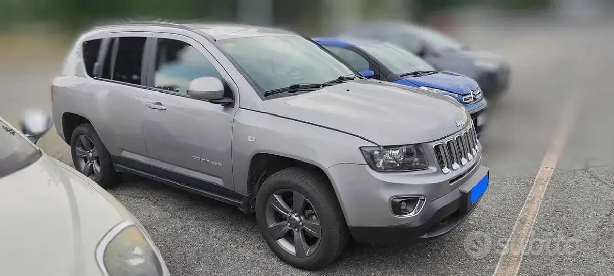 Usata Jeep Compass North 136 CV (100 kW) 2014 Grigio metallizzato SUV
