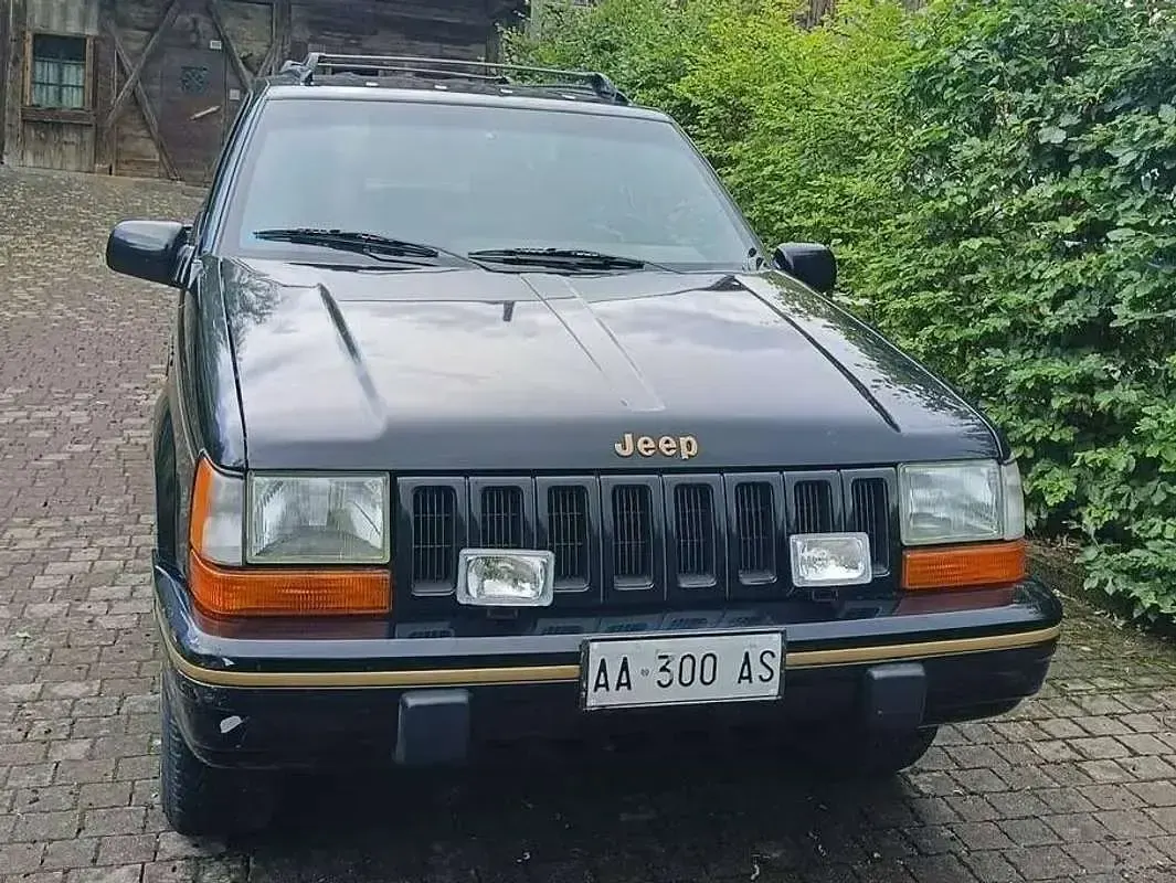 Usata Jeep Grand Cherokee Laredo 177 CV (130 kW) 1995 Nero SUV