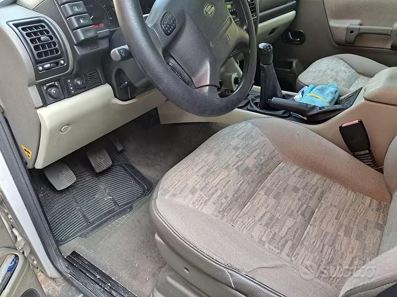 Usata Land Rover Discovery 2 138 CV (101 kW) 2002 Grigio SUV