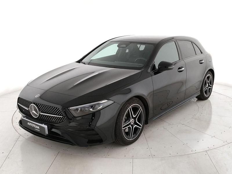 Nero Usata 2024 Mercedes A200 Advanced Plus Tre volumi | 35.000 € (Buon prezzo) - Immagine 1/3