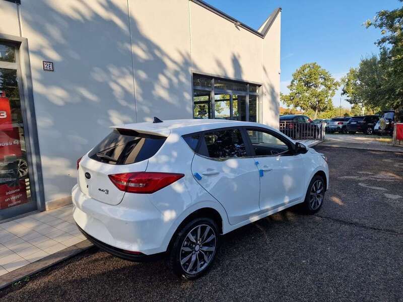Usata EVO Evo 3 78 kW (107 CV) 2024 Bianco SUV