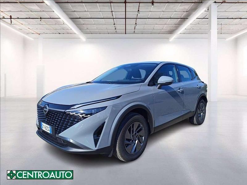 Usata Nissan Qashqai Acenta 140 CV (102 kW) 2025 Grigio metallizzato SUV