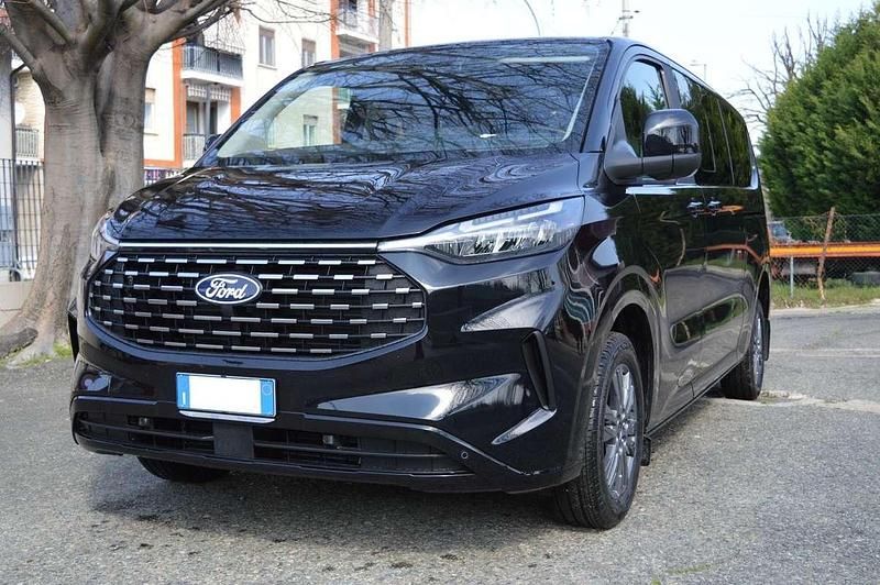 Usata Ford Tourneo Custom Titanium 136 CV (100 kW) 2024 Furgone
