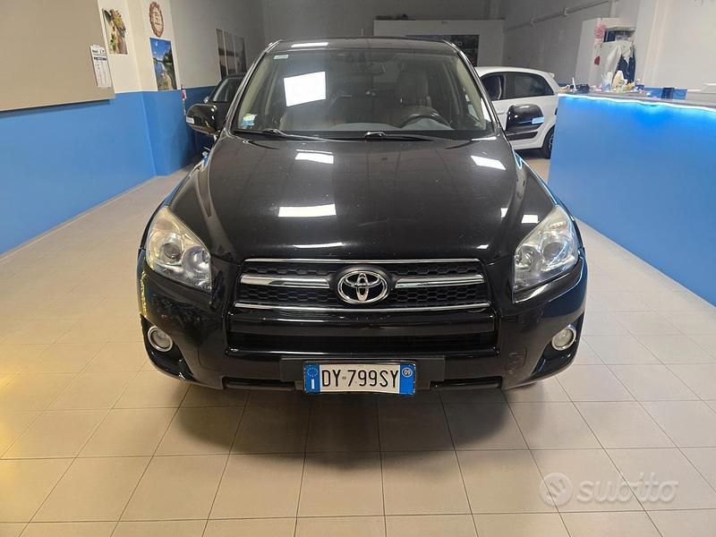 Usata Toyota RAV4 Luxury 150 CV (110 kW) 2009 Nero SUV