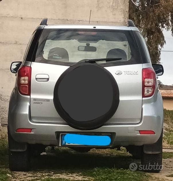 Usata Daihatsu Terios 105 CV (77 kW) 2008 Grigio SUV