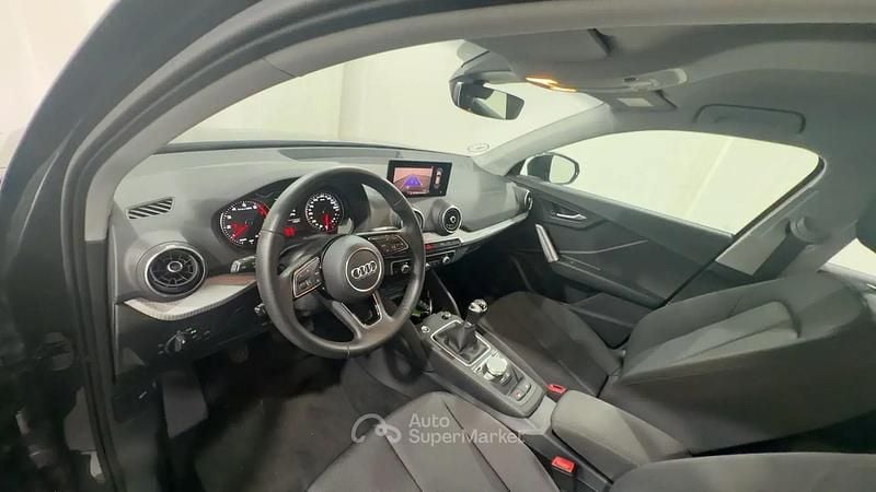 Usata Audi Q2 110 CV (80 kW) 2023 Argento SUV