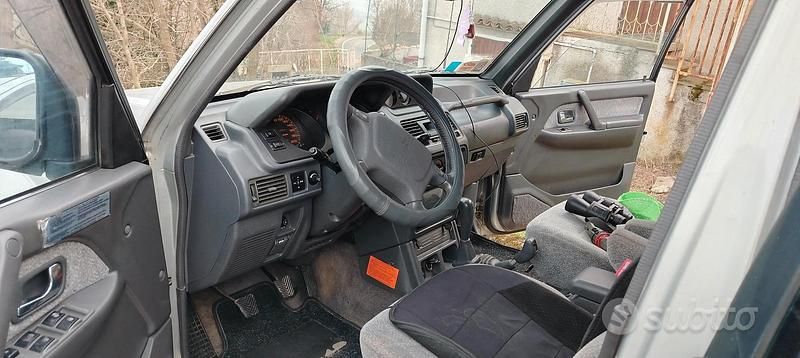 Usata Mitsubishi Pajero 99 CV (72 kW) 1994 Grigio SUV