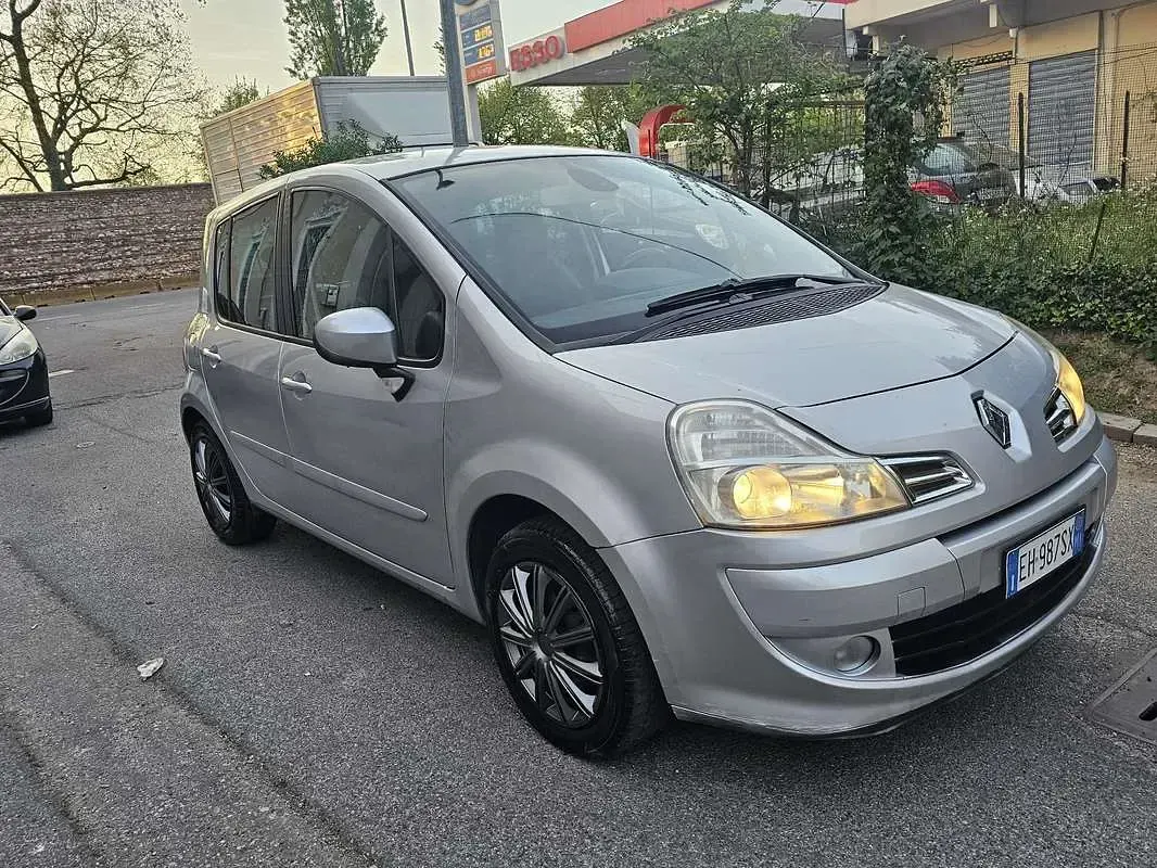 Usata Renault Grand Modus Dynamique 111 CV (81 kW) 2011 Monovolume